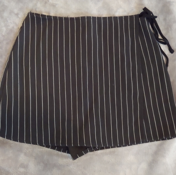 Forever 21 Pants - Forever 21 pinstriped wrapped front shorts